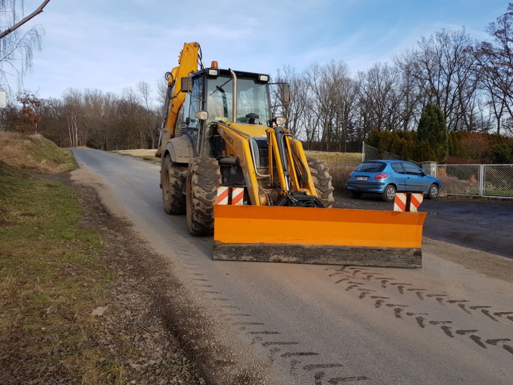 Fermec Terex 980 Elite se sněhovou radlicí